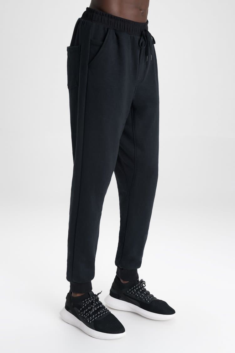 Calça Jogger Liveliness Essential