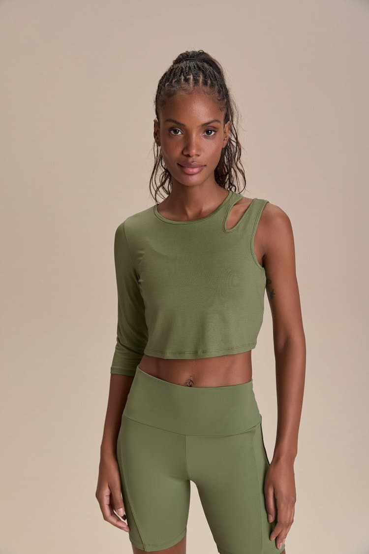 Blusa Cropped Cut Out Whisper