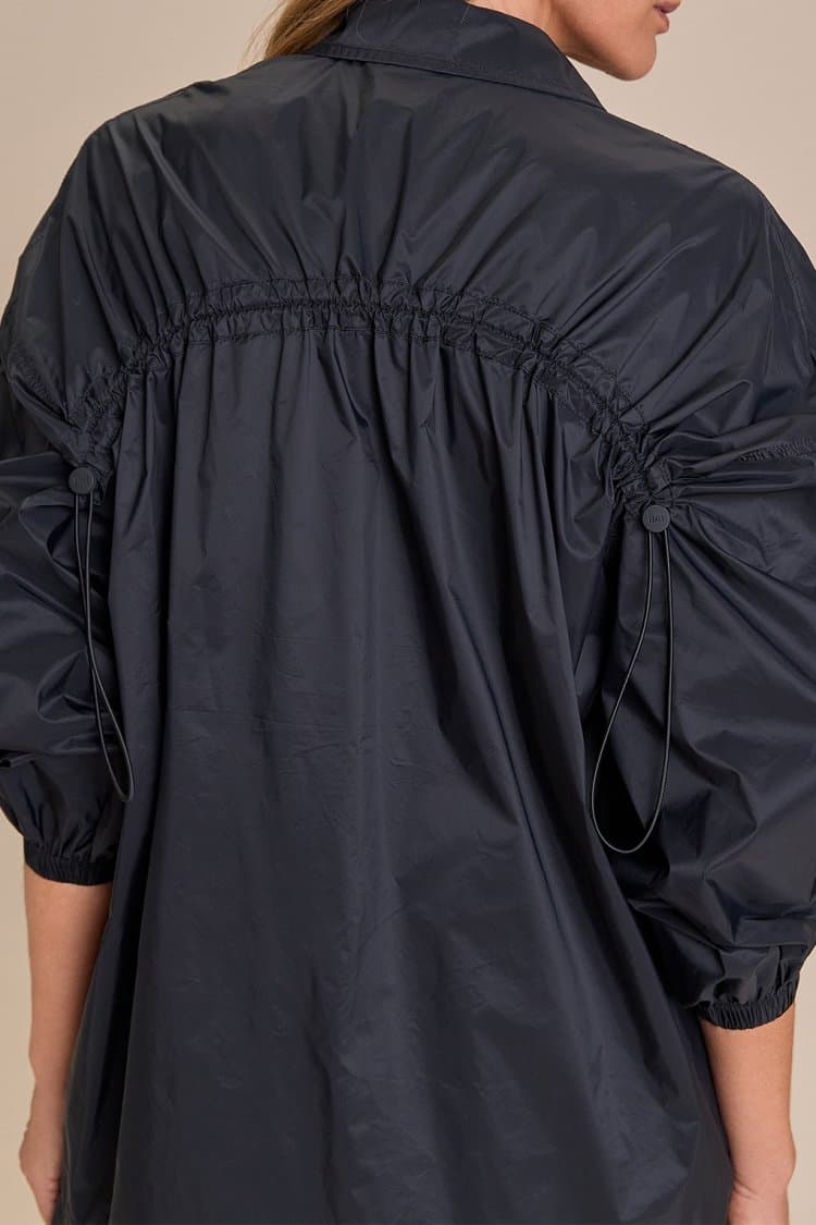 Camisa Ampla Nylon Light