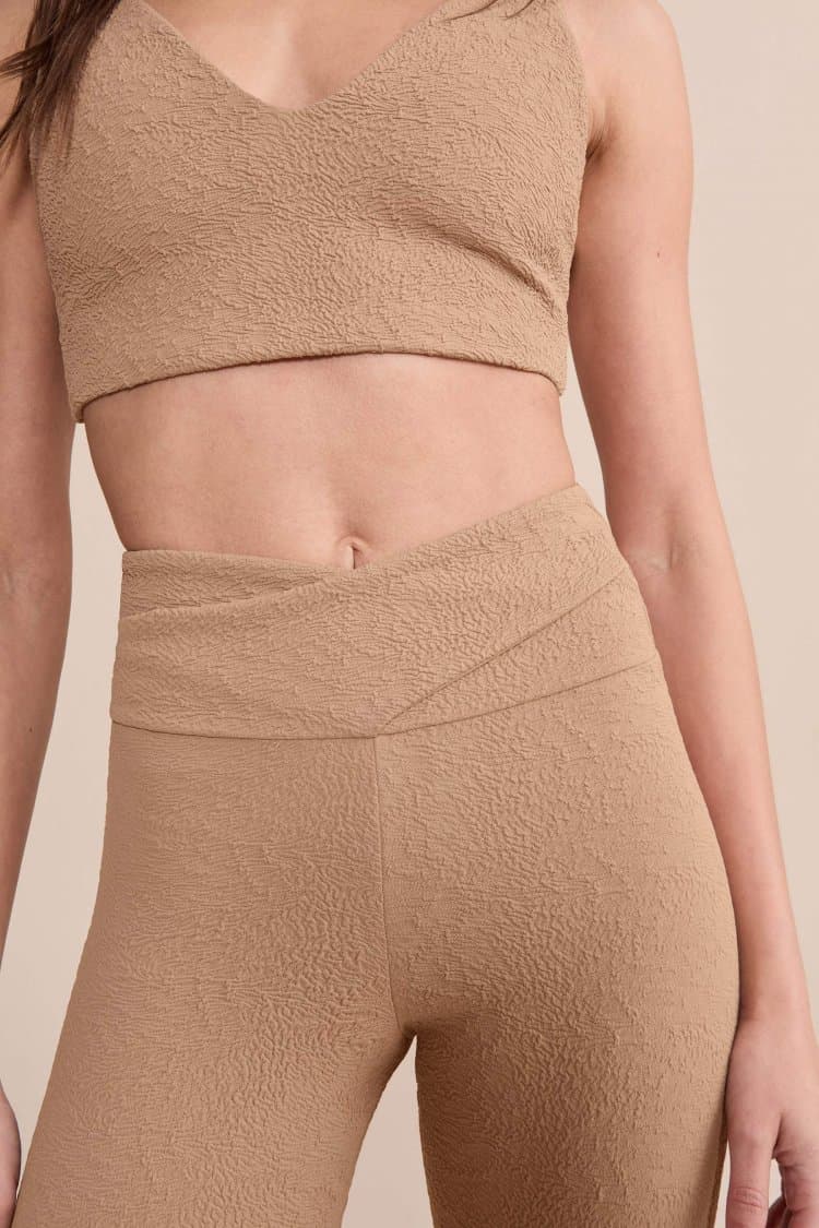 Top V Jacquard Outline
