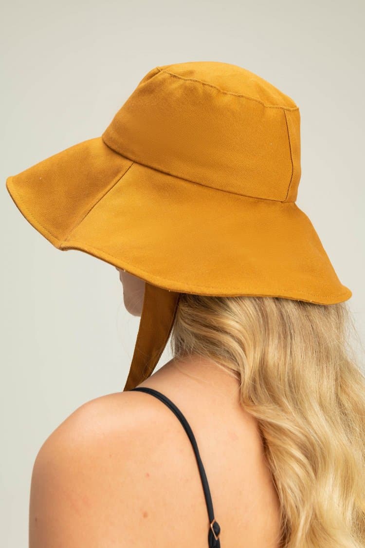 Bucket Hat Hype Tie